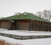 Школа, где учился поэт